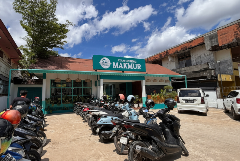 Ayam Goreng Makmur Johar